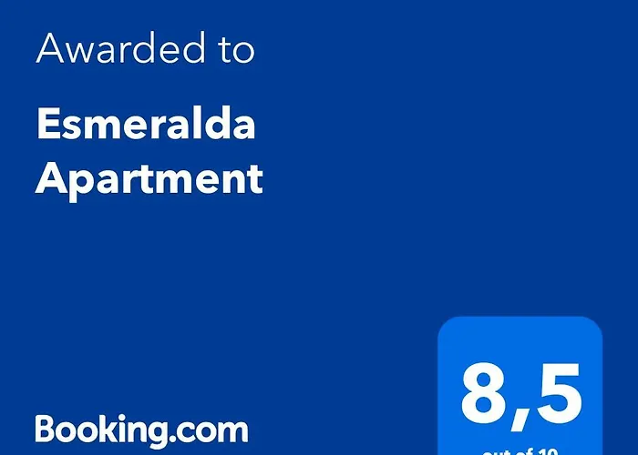 Esmeralda Apartment