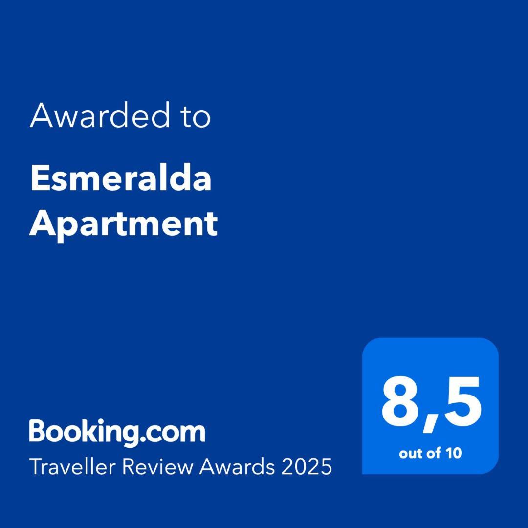 Esmeralda *